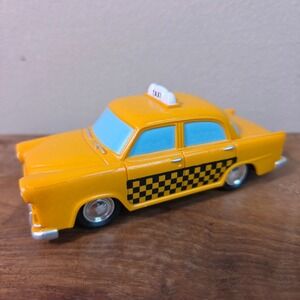 Lemax Village Collection Yellow Taxi Cab Miniature Car Town Accessory Vintage 4"